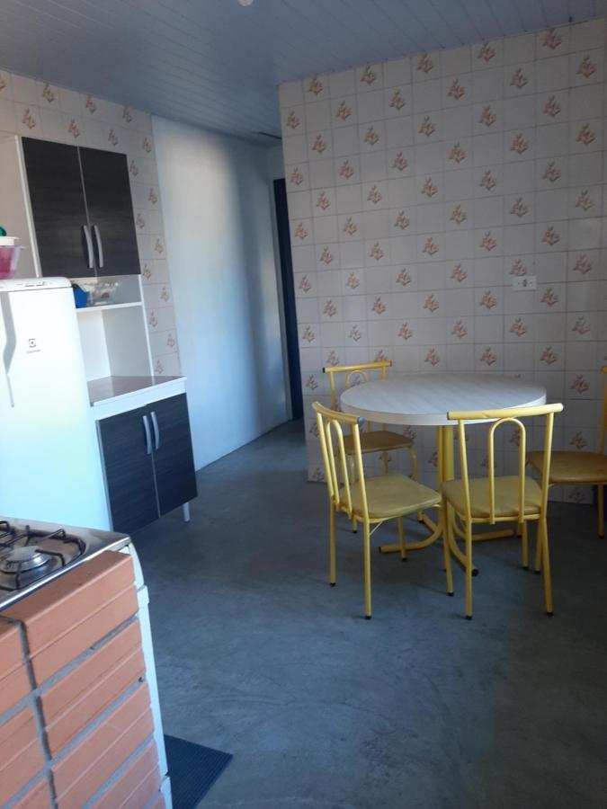 Vila Kitnet Em Matinhos Pr Exteriér fotografie